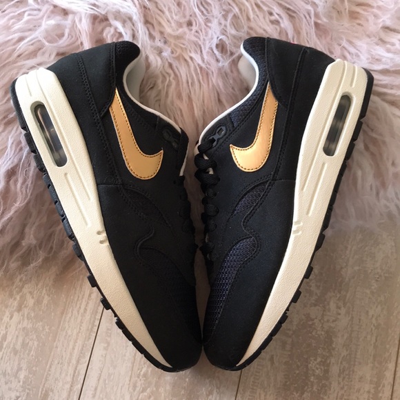 NWTNike ID Air Max 1 Premium Black Gold - Picture 4 of 8